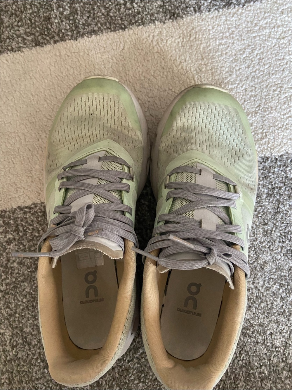 On Running women's Athletic Shoes in Light Green and Gray
